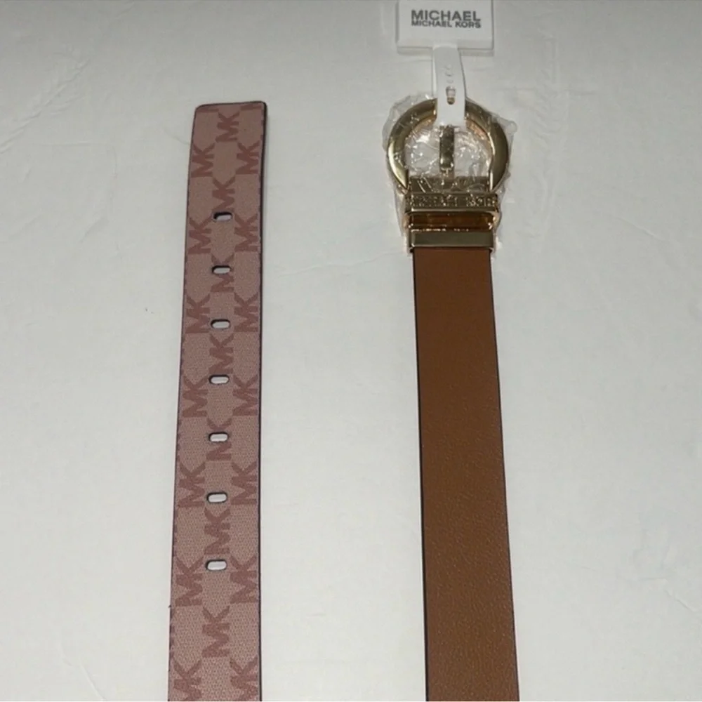 MICHAEL KORS MK Logo Twist Reversible Genuine LEATHER Luggage & Pink Belt Sz M